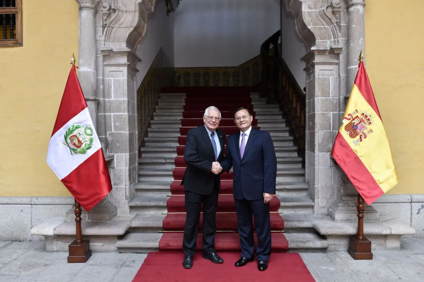 El Canciller Nestor Popolizio se reúne en el Palacio de Torre Tagle con el Ministro de Asuntos Exteriores, Unión Europea y Cooperación de España, Josep Borrell. Foto: ANDINA/Cancillería