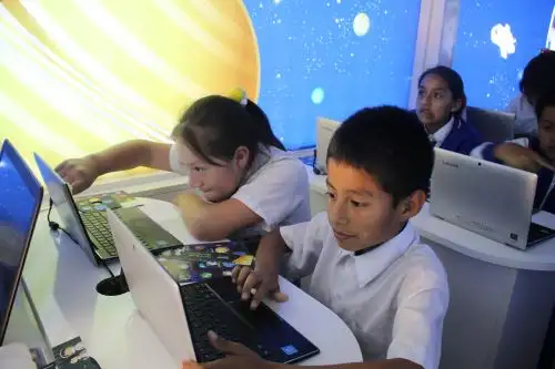 Bus recorrerá 20 escuelas públicas de Lima norte. Foto: Difusión