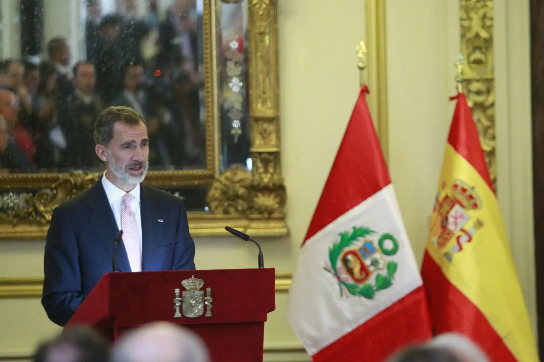 Alcalde de la  Municipalidad de Lima, Luis Castañeda rinde honor a sus majestades los reyes de España, Don Felipe VI y doña Letizia a quienes, el alcalde de Lima Luis Castañeda Lossio, les entregará la Llave de la Ciudad y los declarará Huéspedes Ilustres. Foto
: ANDINA/Eddy Ramos