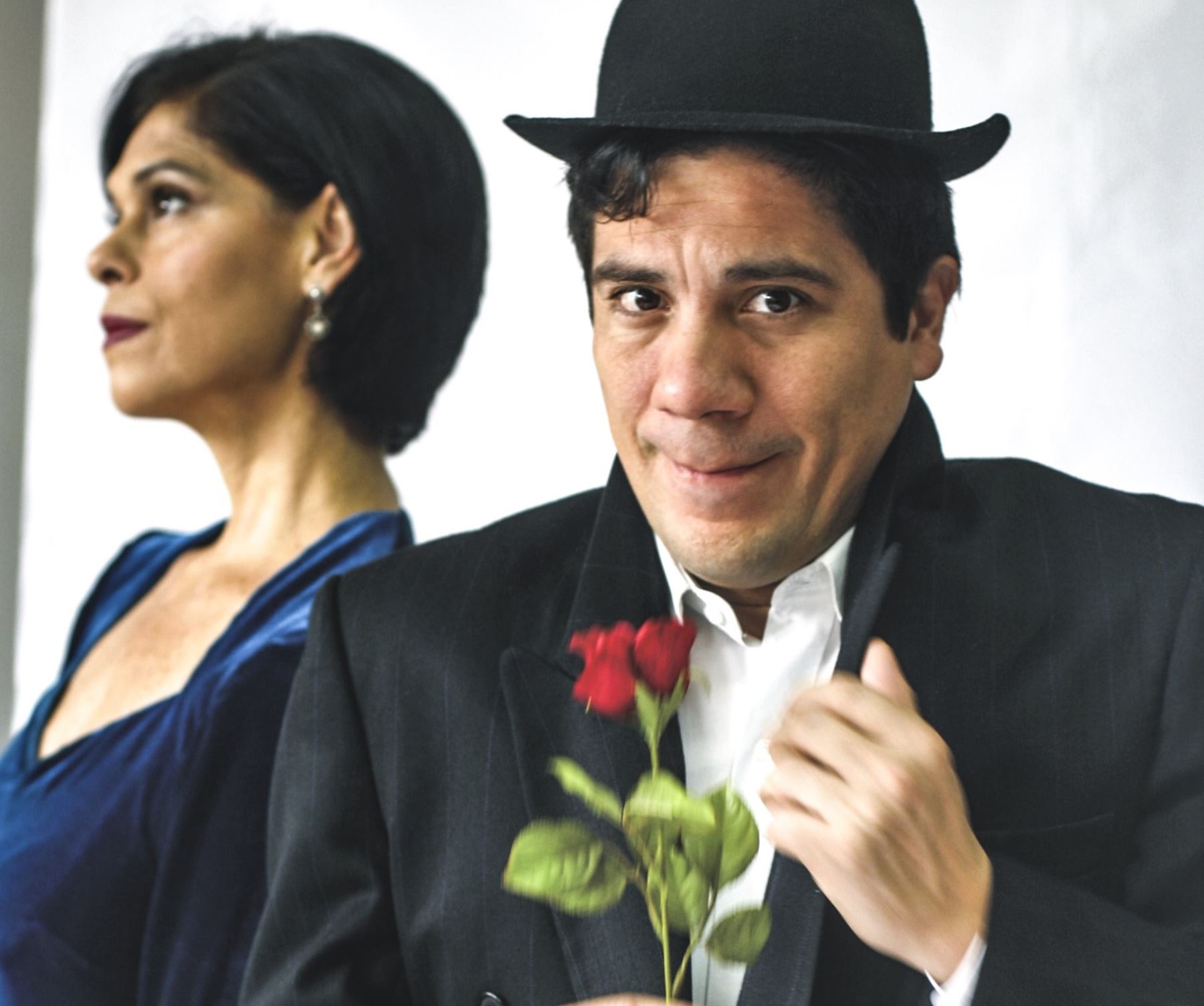 Bruno Odar junto a Marcela Pardón en "Brel".