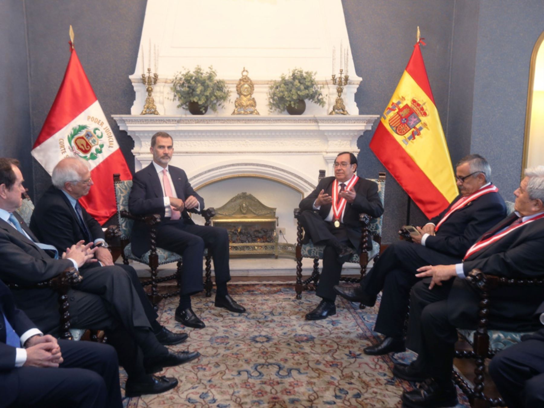 El presidente del Poder Judicial, Víctor Prado Saldarriaga recibió en audiencia privada a el rey de España, Felipe VI.