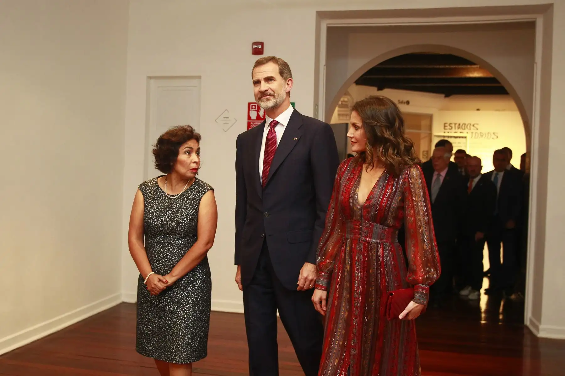 La ministra de Cultura, Patricia Balbuena, los reyes de España Felipe VI y doña Letizia, participan de la exposición de los lineamientos generales de la participación nacional en la feria de arte contemporáneo de Madrid Arco.
Foto: ANDINA/Eddy Ramos