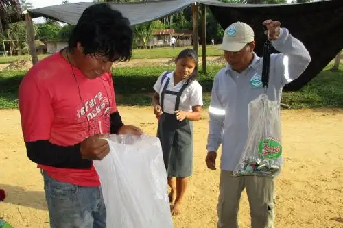 Comunidades del Alto y Bajo Urubamba, en Cusco, recolectan 3.5 toneladas de pilas usadas. ANDINA/Difusión