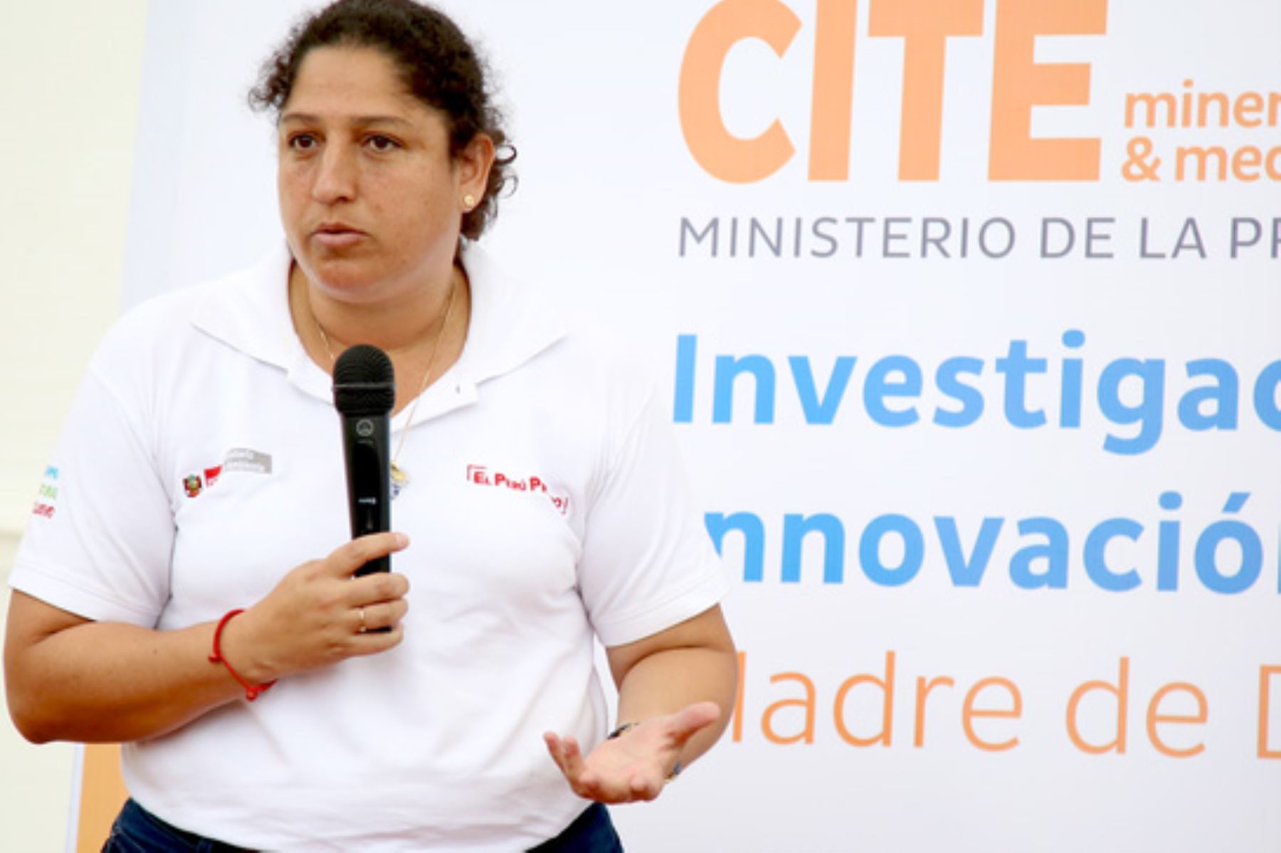 Mininistra del Ambiente, Fabiola Muñoz, evaluará avances en gestión ambiental en región Madre de Dios.