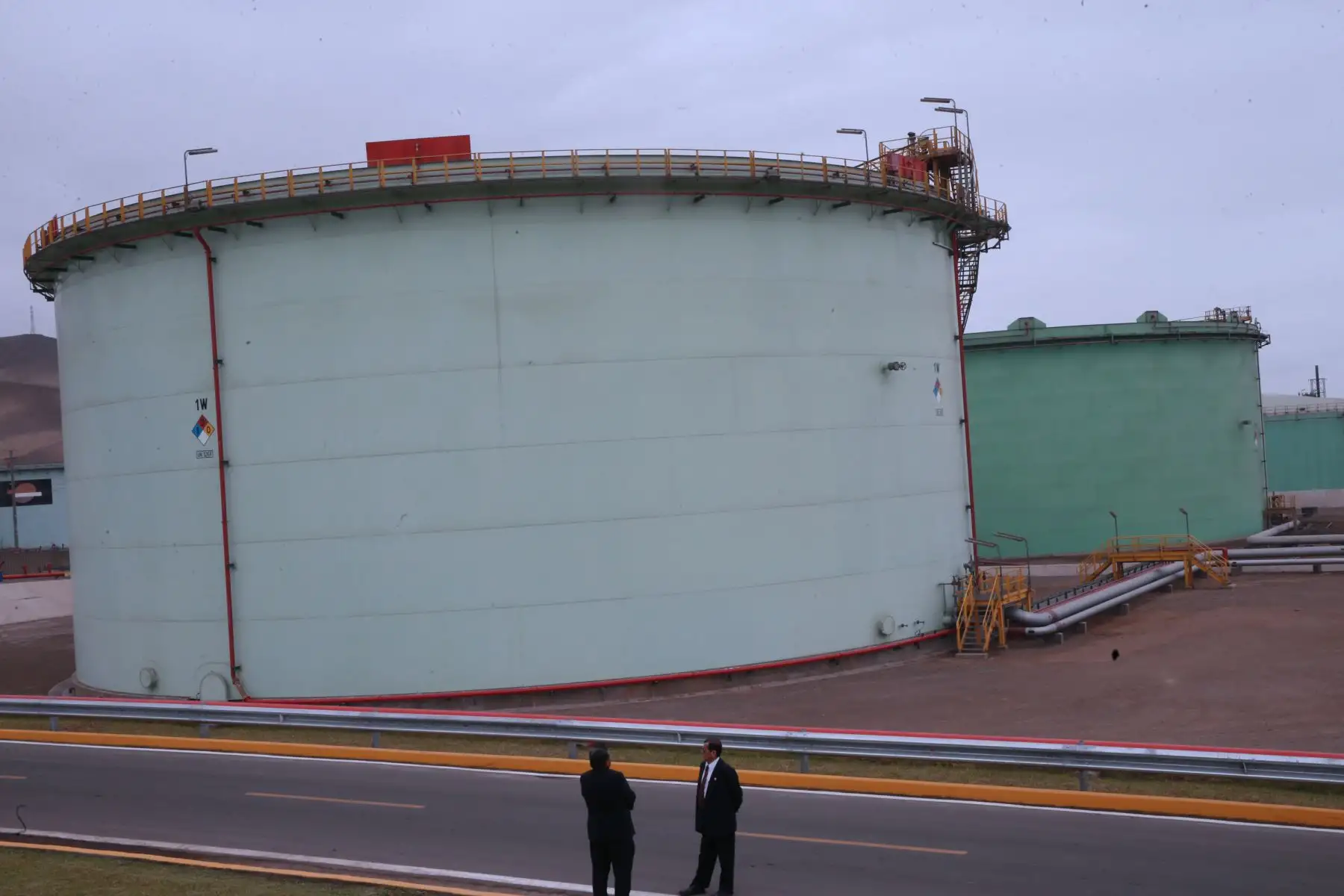 El Rey de España, Felipe VI; y el presidente de la República, Martín Vizcarra Cornejo, visitan  la refinería La Pampilla, ubicada en el distrito de Ventanilla .Foto: ANDINA/Norman Córdova