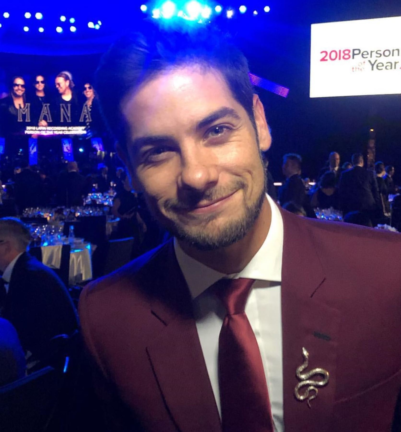 Andrés Wiese es parte como personalidad invitada a la entrega de los Grammy Latino.