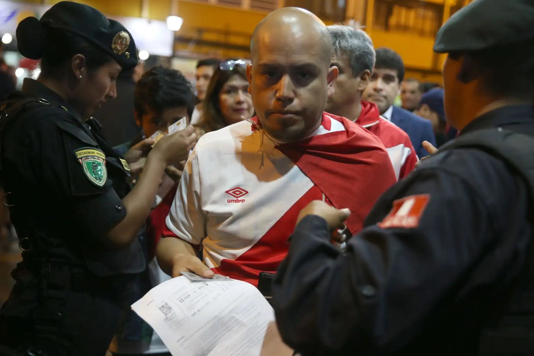 Ingreso de publico general para el partido Peru contra Ecuador. Foto: ANDINA/Vidal Tarqui