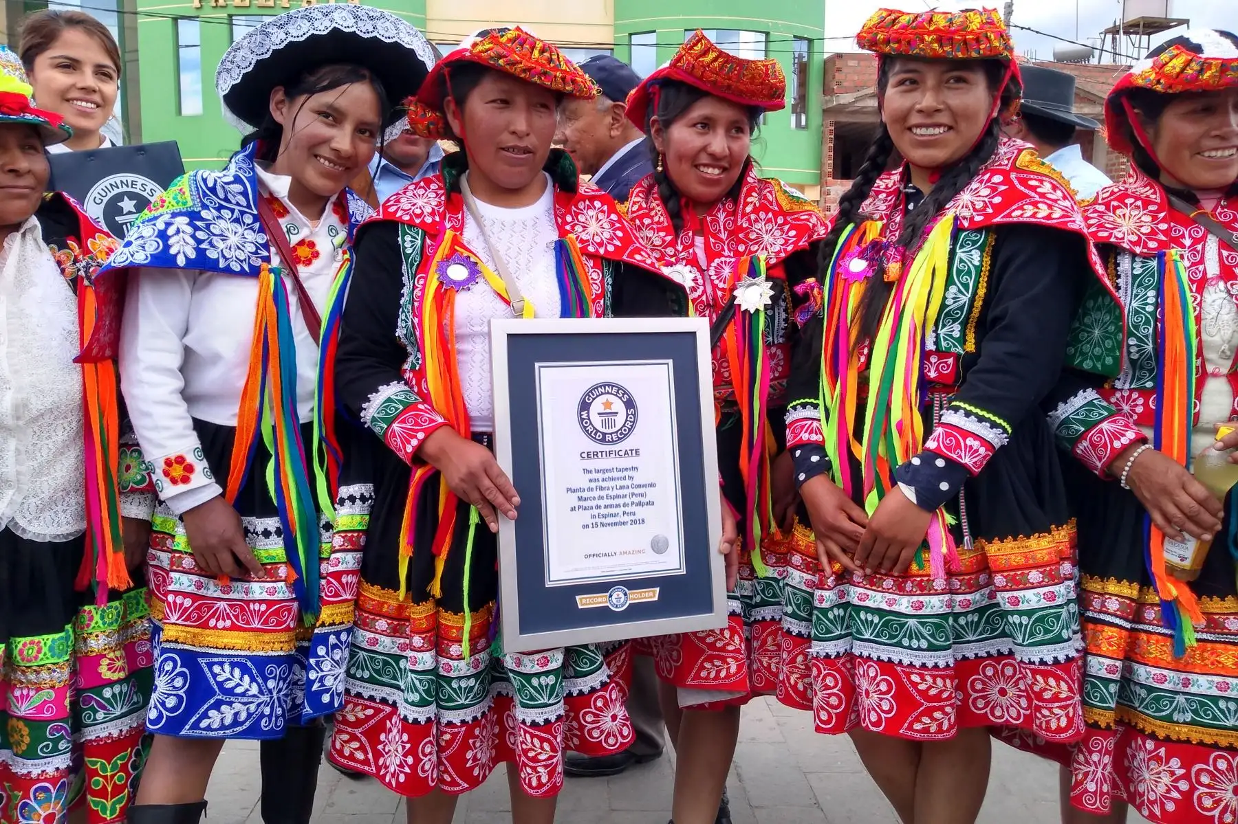 Telar más grande del mundo está en Cusco y logró el Guinness World Records. ANDINA/Difusión