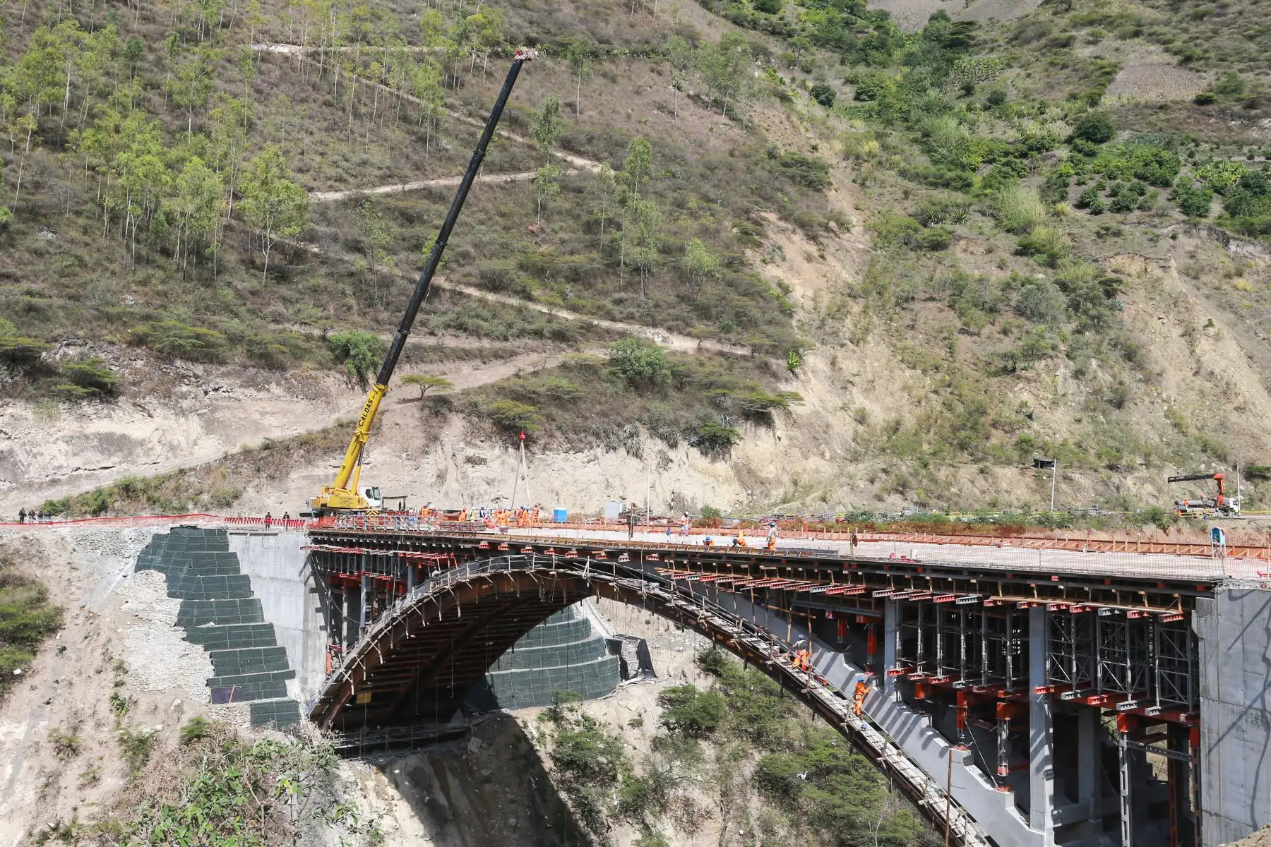 Presidente de la República,Martín Vizcarra, supervisa avance de obras del puente Tingo, distrito de San Juan (Cajamarca). Foto: ANDINA/Carlos Lezama/Prensa Presidencia