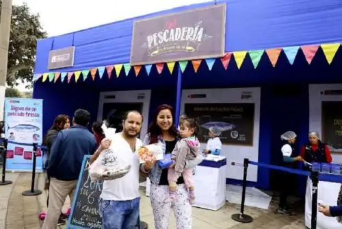 Un total de 650 kilos de pescado y conservas se venderán este miércoles 21 a precios económicos en la Plaza 28 de Julio del distrito San Jerónimo de Tunán, provincia de Huancayo, región Junín, gracias al festival “Mi Pescadería” del Ministerio de la Producción, a través del Programa Nacional “A Comer Pescado”.