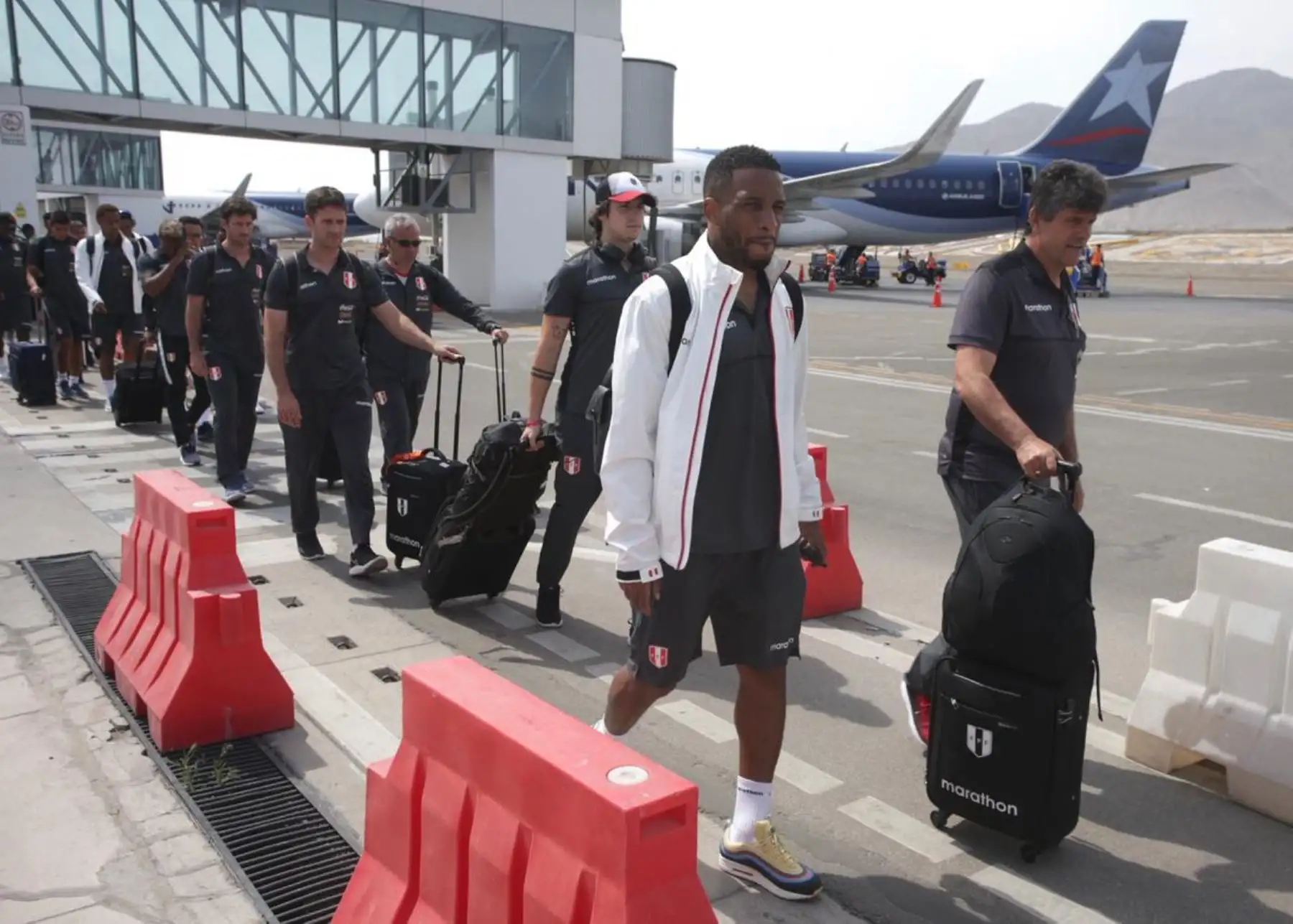 La Selección peruana llegó a Arequipa para enfrentar mañana por la noche a su similar de Costa Rica  en el Estadio de la UNSA. Foto: ANDINA/FPF