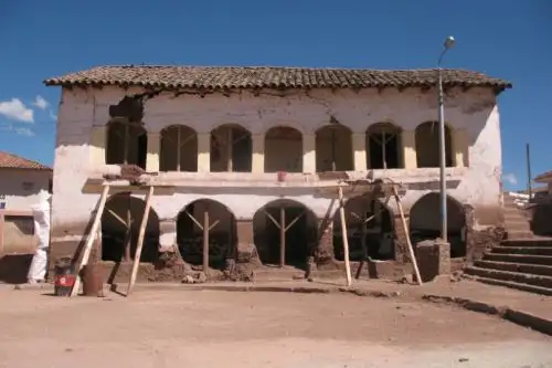 La Casa Cabildo Zurite, ubicada en la provincia cusqueña de Anta, fue declarado monumento integrante del Patrimonio Cultural de la Nación en 2011.