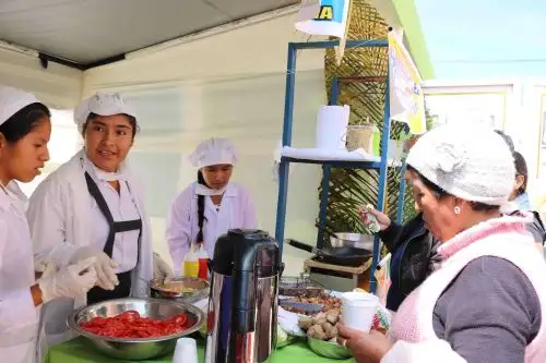 Programa del Ministerio de Trabajo capacita a 1,000 adolescentes para que dejen trabajos peligrosos. ANDINA/Difusión