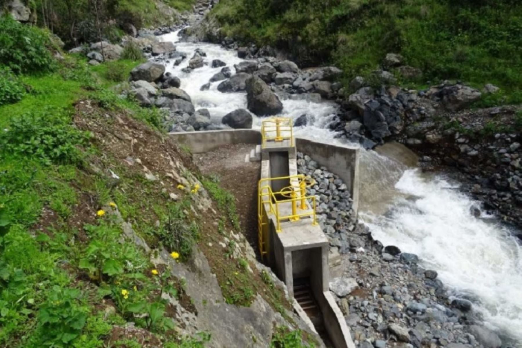 Un total de S/ 2 millones 119, 950 fueron invertidos en el mejoramiento del servicio de agua del sistema de riego Yanayacu ubicado en la localidad de Villa Arma, en el distrito de Arma, provincia huancavelicana de Castrovirreyna.
