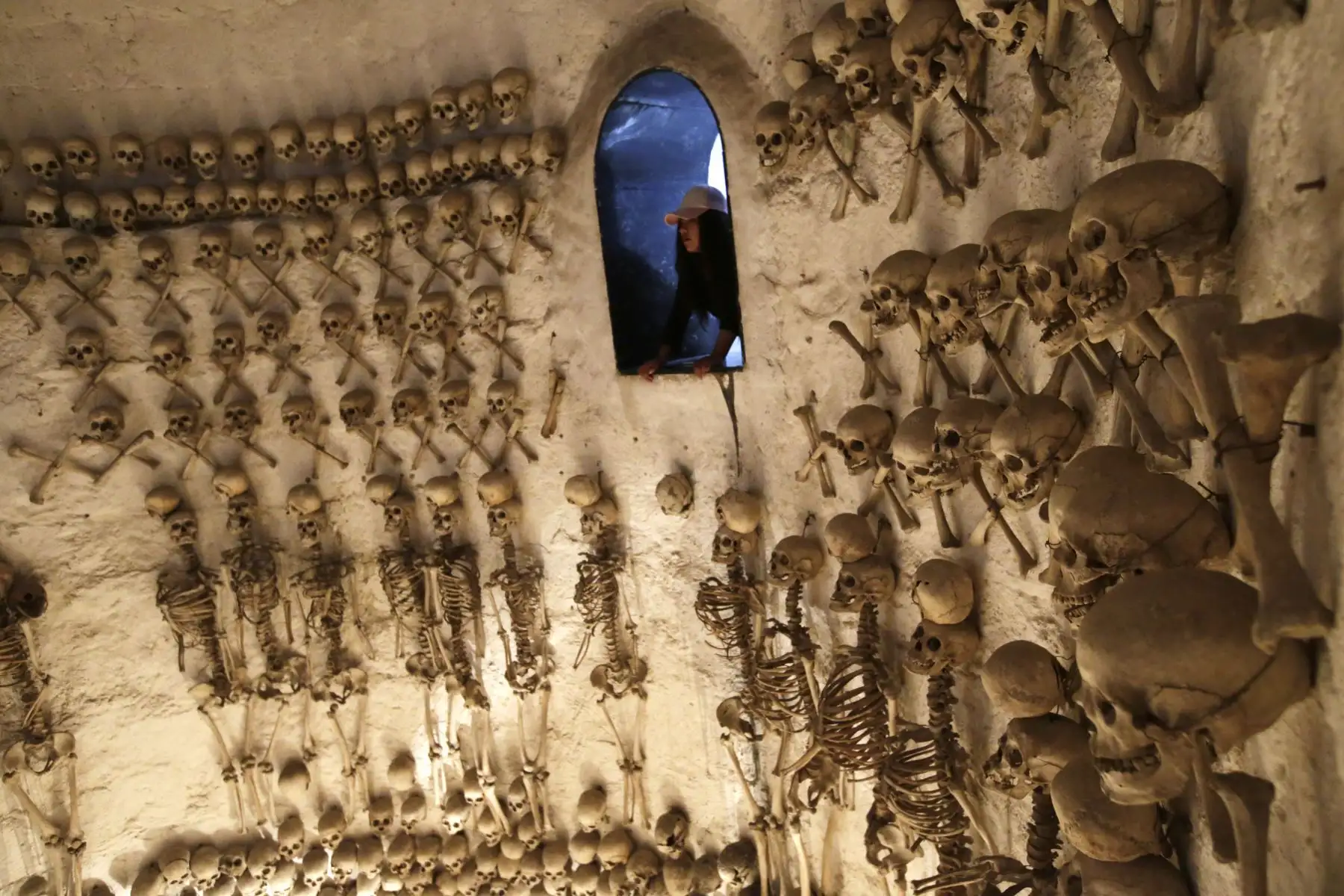 Osario en el Templo de Santiago Apóstol en Lampa. Foto: ANDINA/Melina Mejía