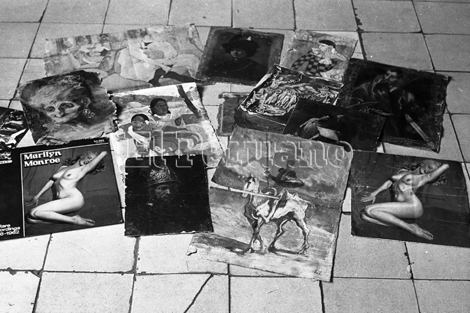 Lima - 19 noviembre 1988 / Revistas y pinturas que el pintor Víctor Humareda conservaba en la habitación 283 del Hotel Lima de La Victoria. Foto: Archivo Histórico de EL PERUANO / Alan Ramírez