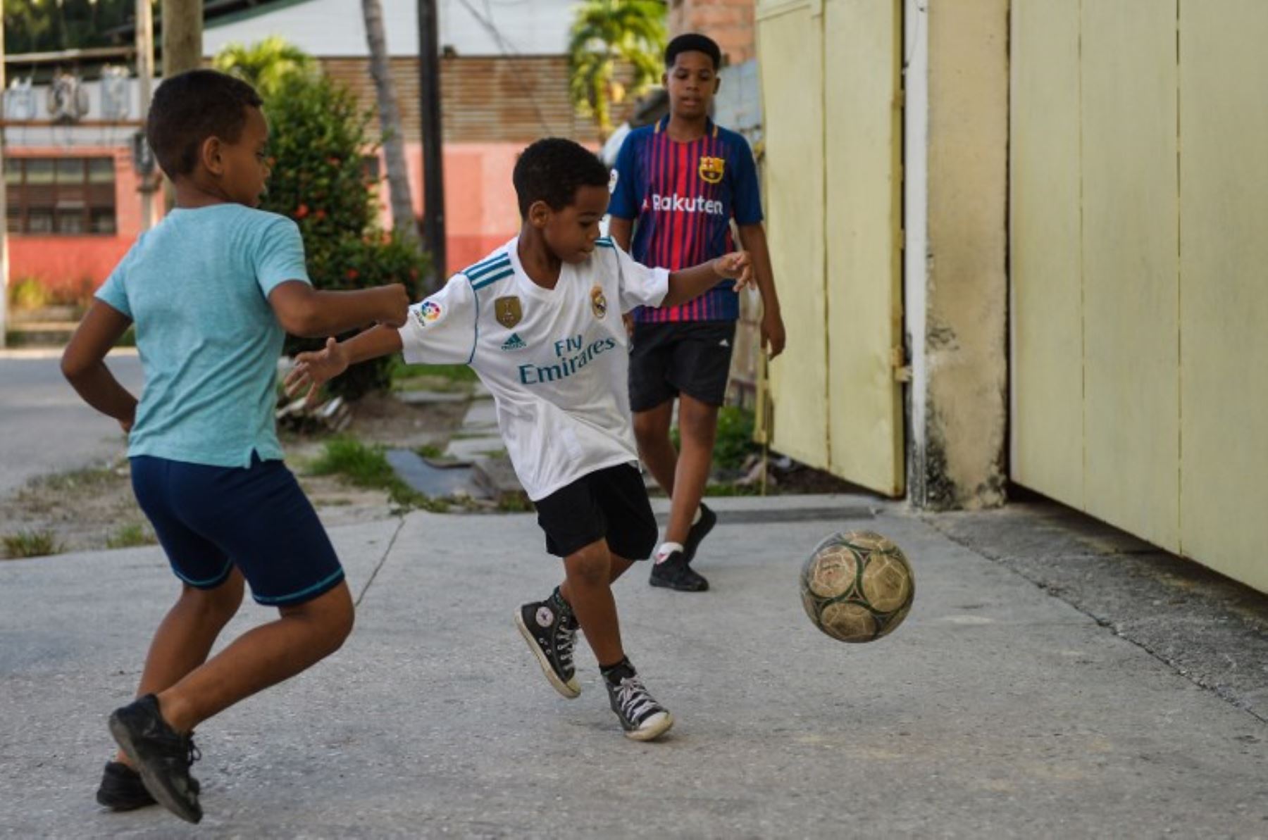 Los niños y jóvenes lanzan sus preferencias por el fútbol y los principales clubes del mundo
