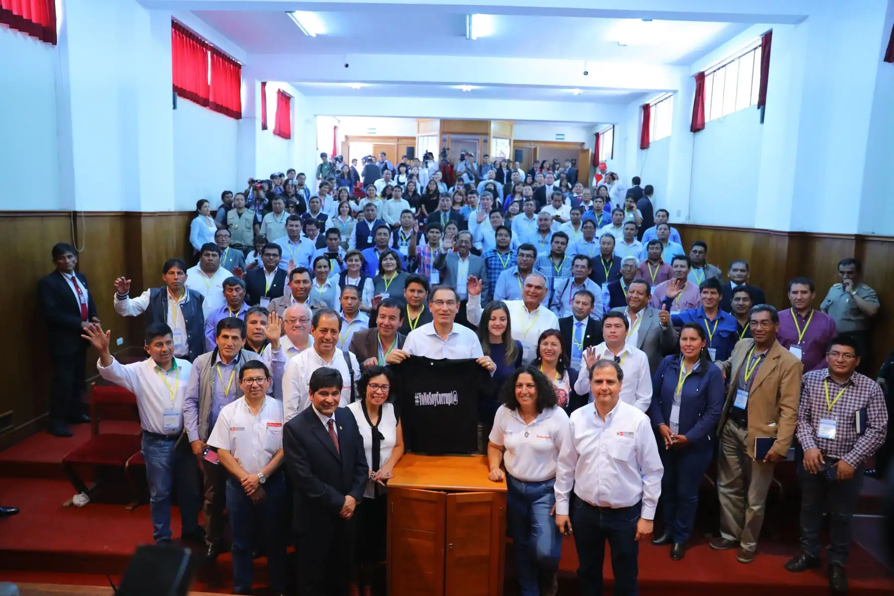 Presidente Martín Vizcarra participó en el taller de inducción para la transferencia y buen inicio de gestión dirigido a autoridades municipales, distritales y provinciales, recientemente electas en la región Arequipa.Foto: ANDINA/Prensa Presidencia