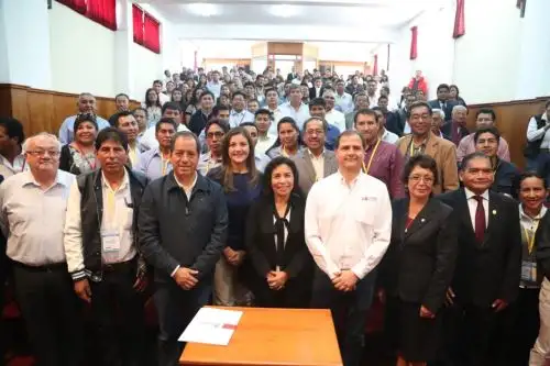 Ministra de Cultura, Patricia Balbuena demanda mayor compromiso a autoridades electas con miras a los objetivos del Bicentenario. ANDINA/Difusión
