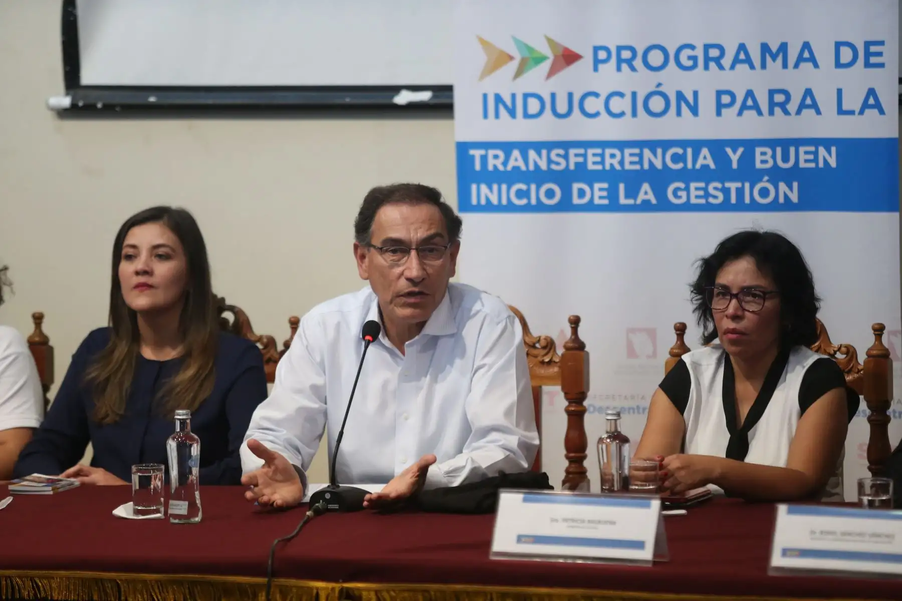 Presidente Martín Vizcarra participó en el taller de inducción para la transferencia y buen inicio de gestión dirigido a autoridades municipales, distritales y provinciales, recientemente electas en la región Arequipa.Foto: ANDINA/Prensa Presidencia
