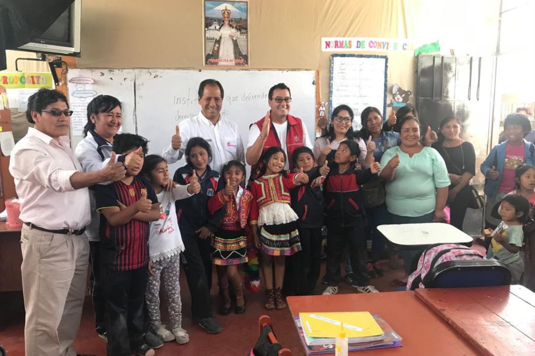 El director ejecutivo de la ARCC, Edgar Quispe,visitó el Instituto Educativo N° 40139 Andrés Avelino Cáceres, ubicado en el distrito de Mariano Melgar.