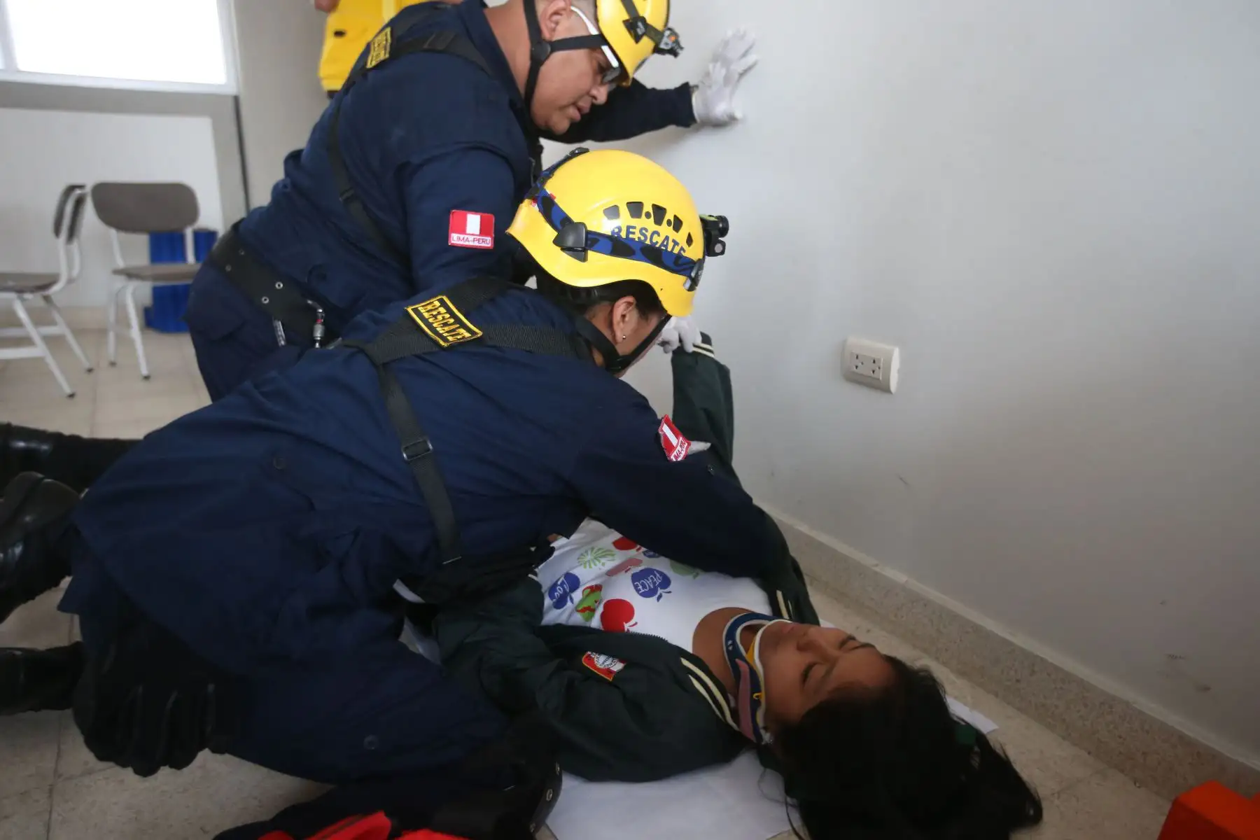 Hoy se desarrolló el IV Simulacro Nacional de Sismo 2018 en 112 mil 728 colegios públicos y privados, a fin de mantener a escolares, profesores, padres de familia y directivos preparados para una evacuación rápida.Foto: ANDINA/Vidal Tarqui