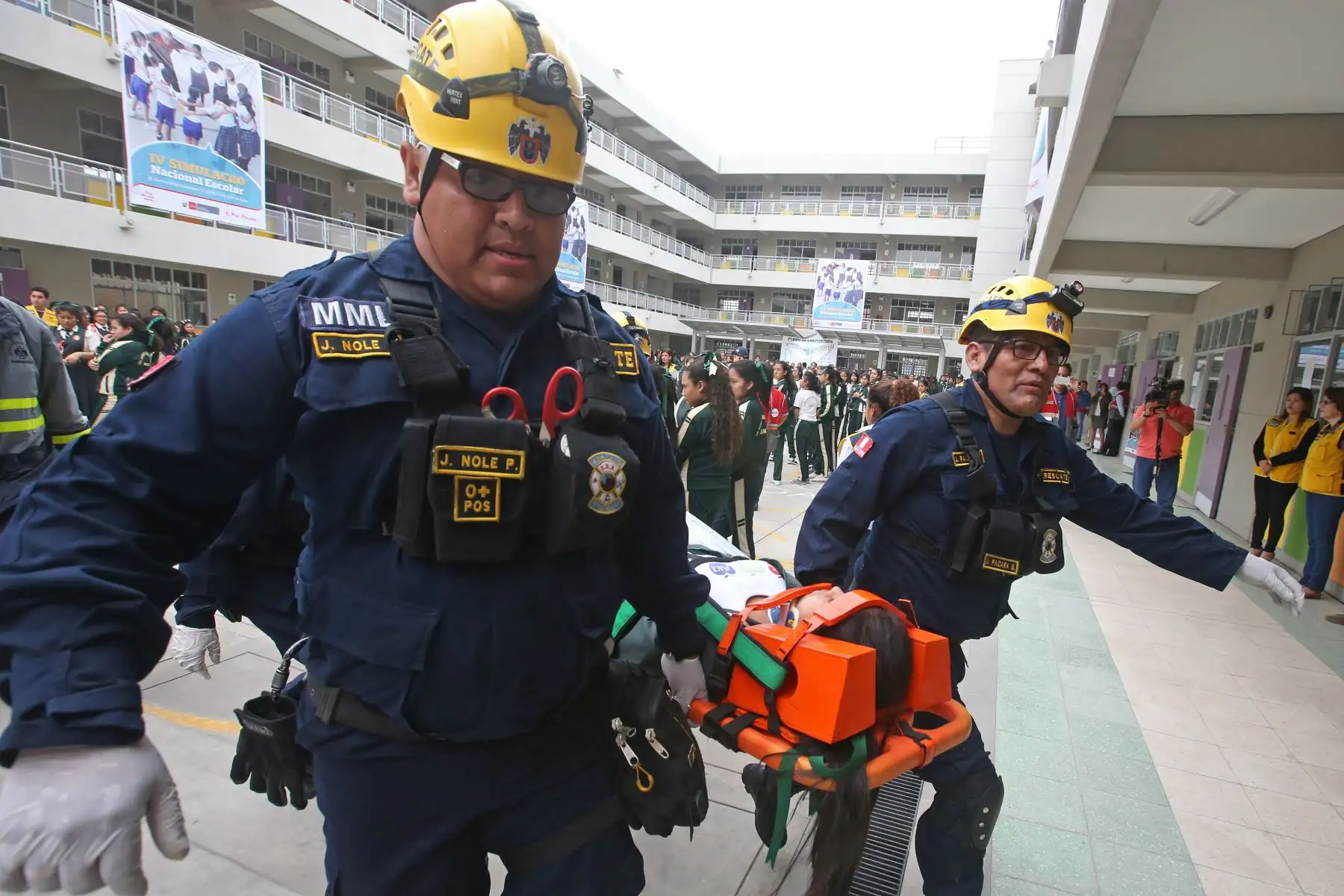 Hoy se desarrolló el IV Simulacro Nacional de Sismo 2018 en 112 mil 728 colegios públicos y privados, a fin de mantener a escolares, profesores, padres de familia y directivos preparados para una evacuación rápida.Foto: ANDINA/Vidal Tarqui