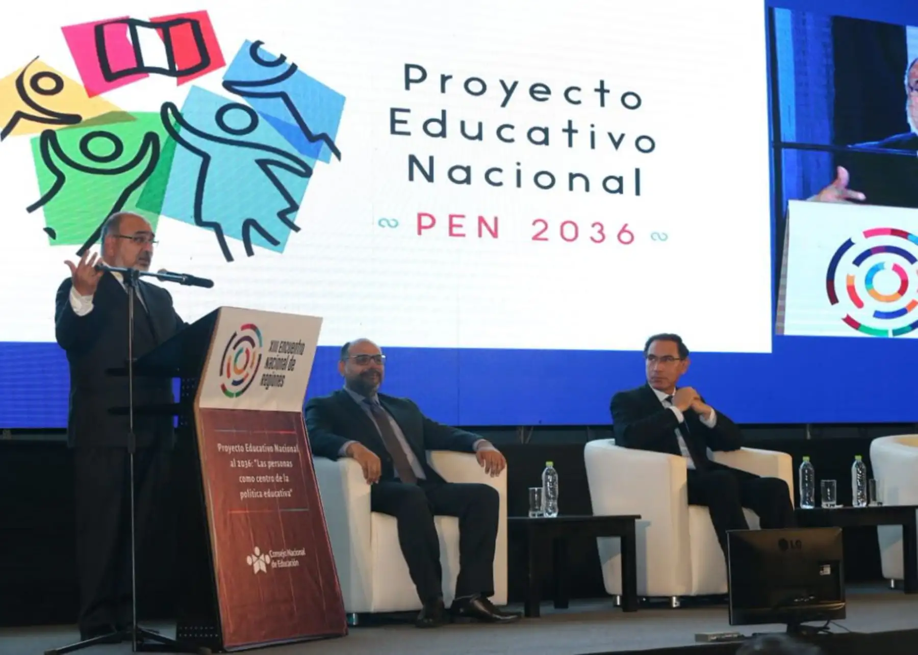 Presidente Martín Vizcarra, participa en clausura del XIII Encuentro Nacional de Regiones. Foto: Minedu.