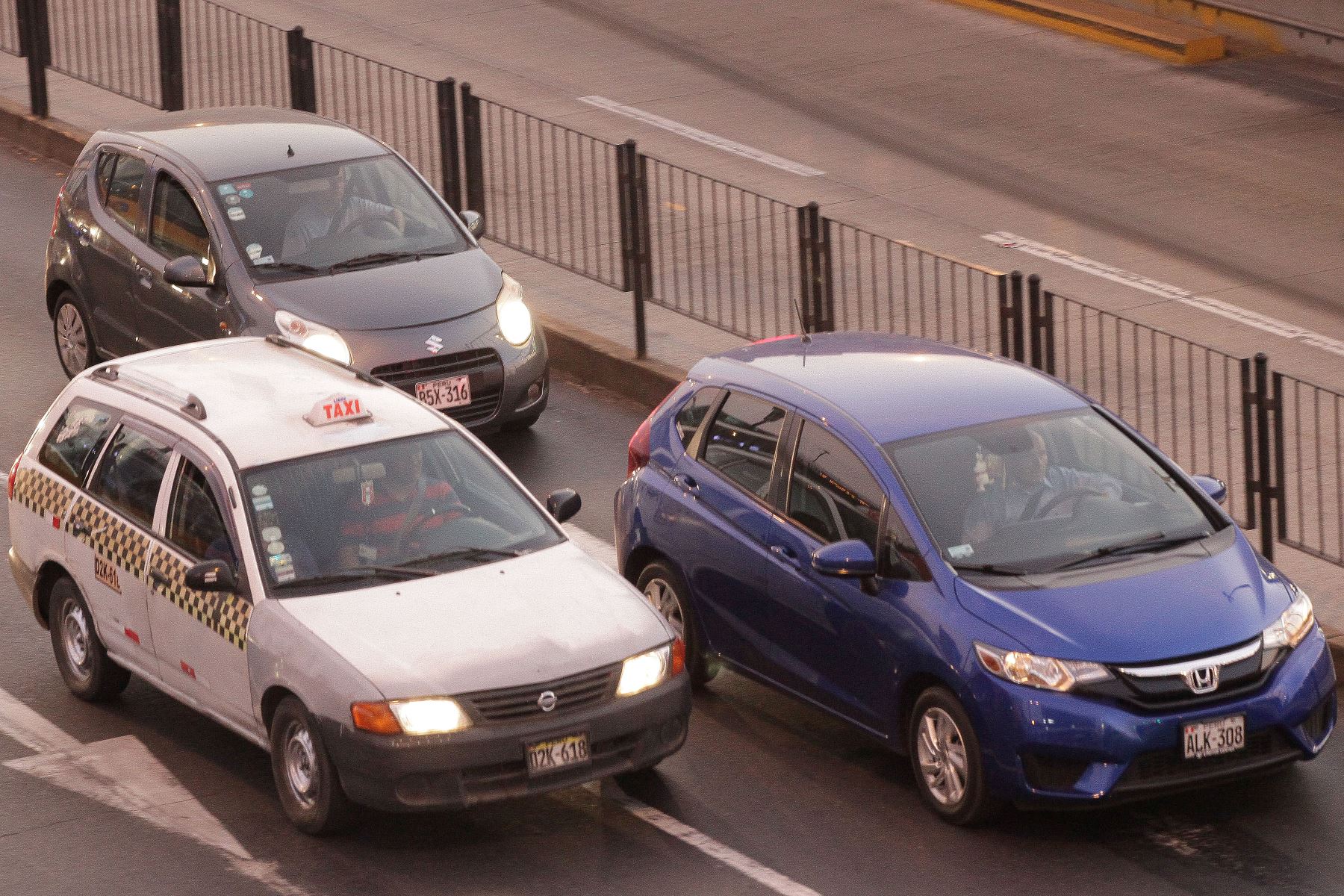 Indecopi pide que taxis por aplicativo implementen mecanismos para evitar que se ponga en riesgo a sus pasajeros. Foto : ANDINA/Héctor Vinces