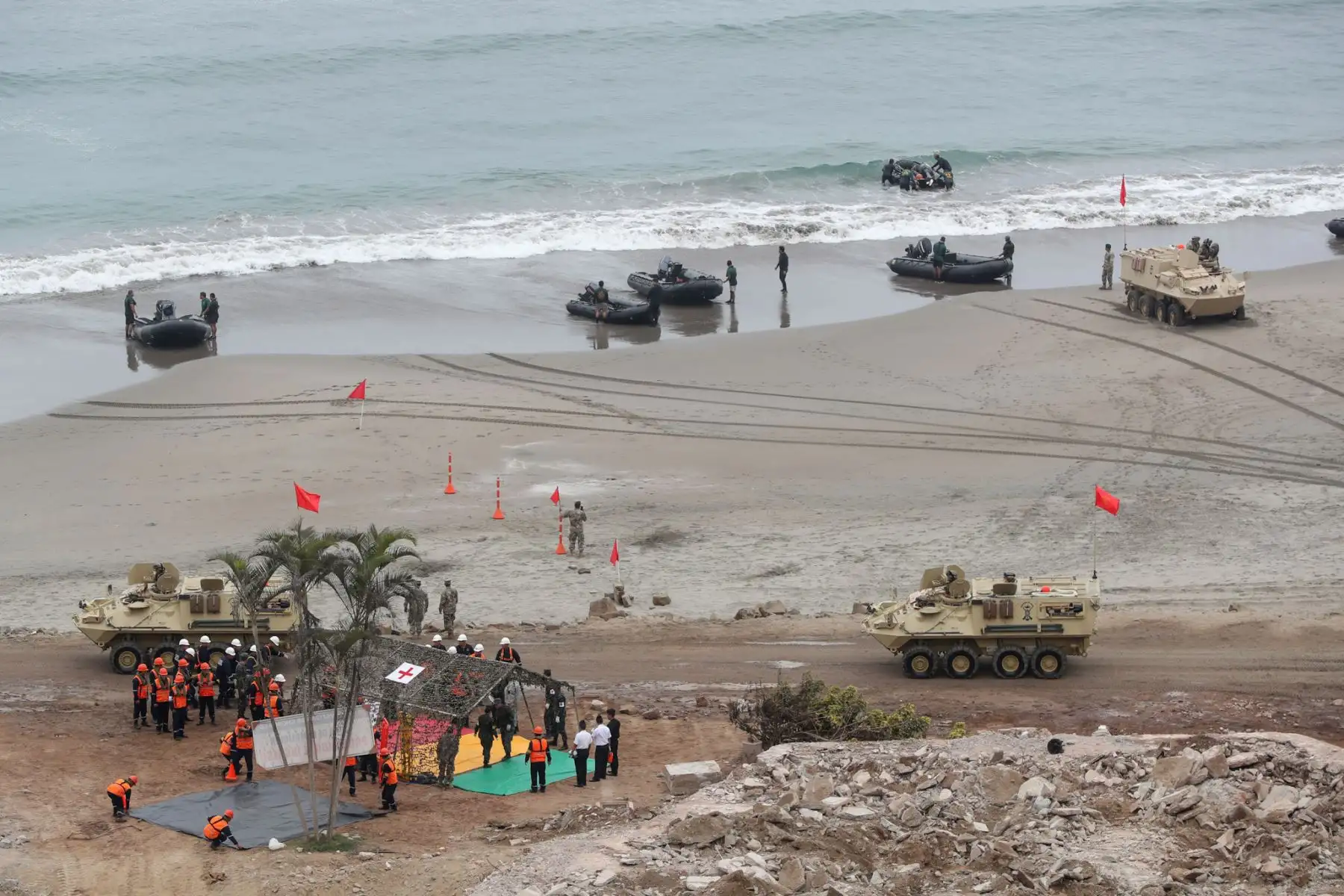 Presentación de ejercicios de respuesta  rápida ante desastres naturales  "Olas Solidarias" entre las fuerzas navales americanas y la marina de guerra del Perú  Foto: ANDINA/Mindef