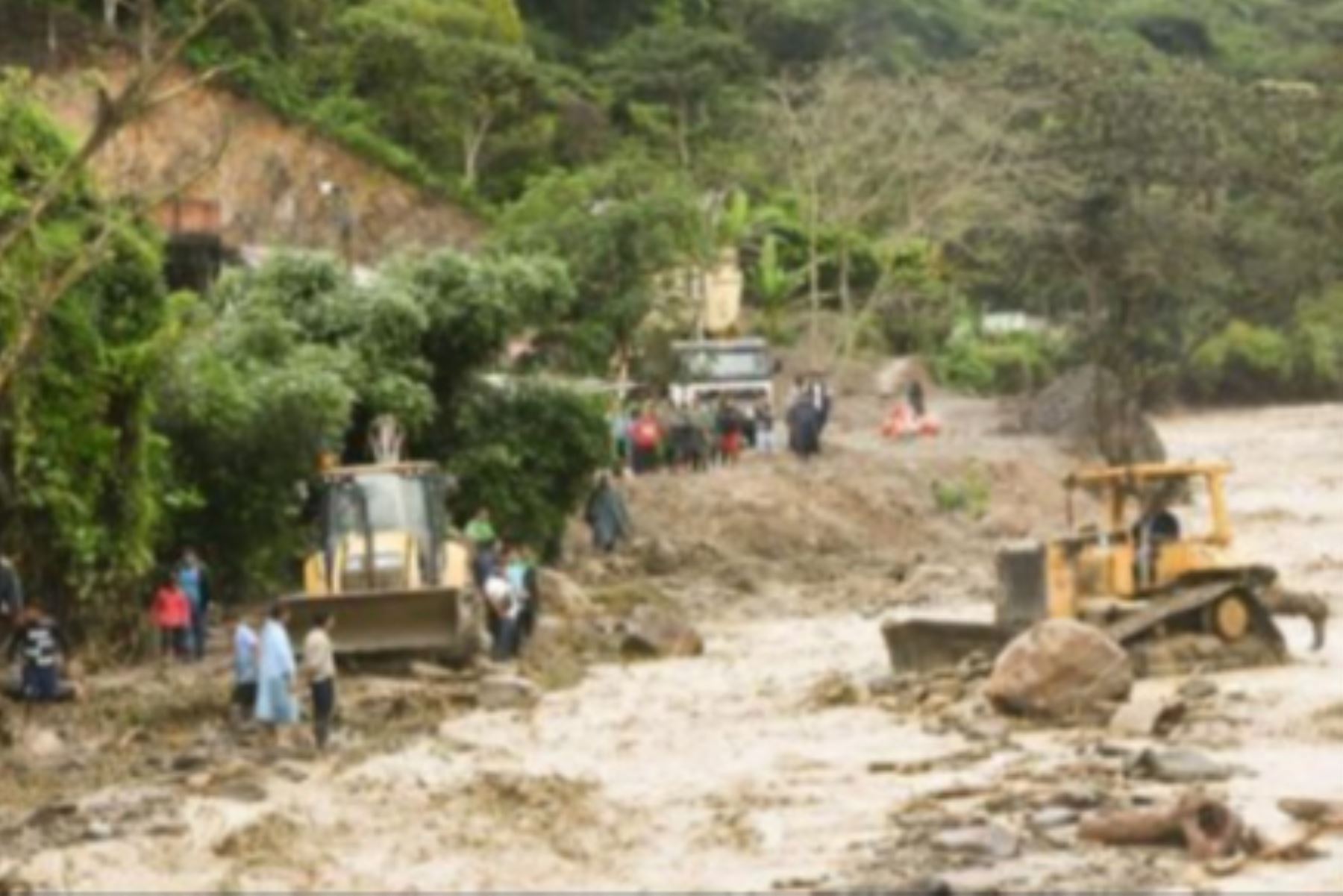 El COEN continúa con el seguimiento de la inundación por el  desborde del río Challuma, en el distrito de San Juan del Oro, región Puno.