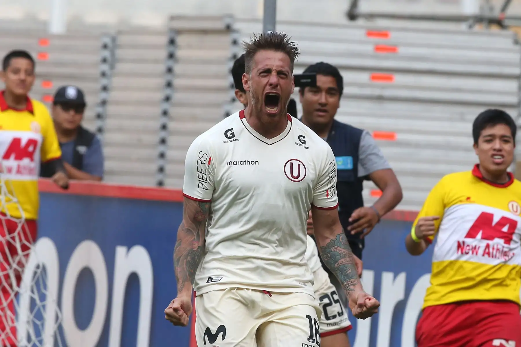 Universitario de Deportes terminó con un triunfo de 2-0 ante Comerciantes Unidos, en el Estadio Nacional. Foto: ANDINA/Vidal Tarqui
