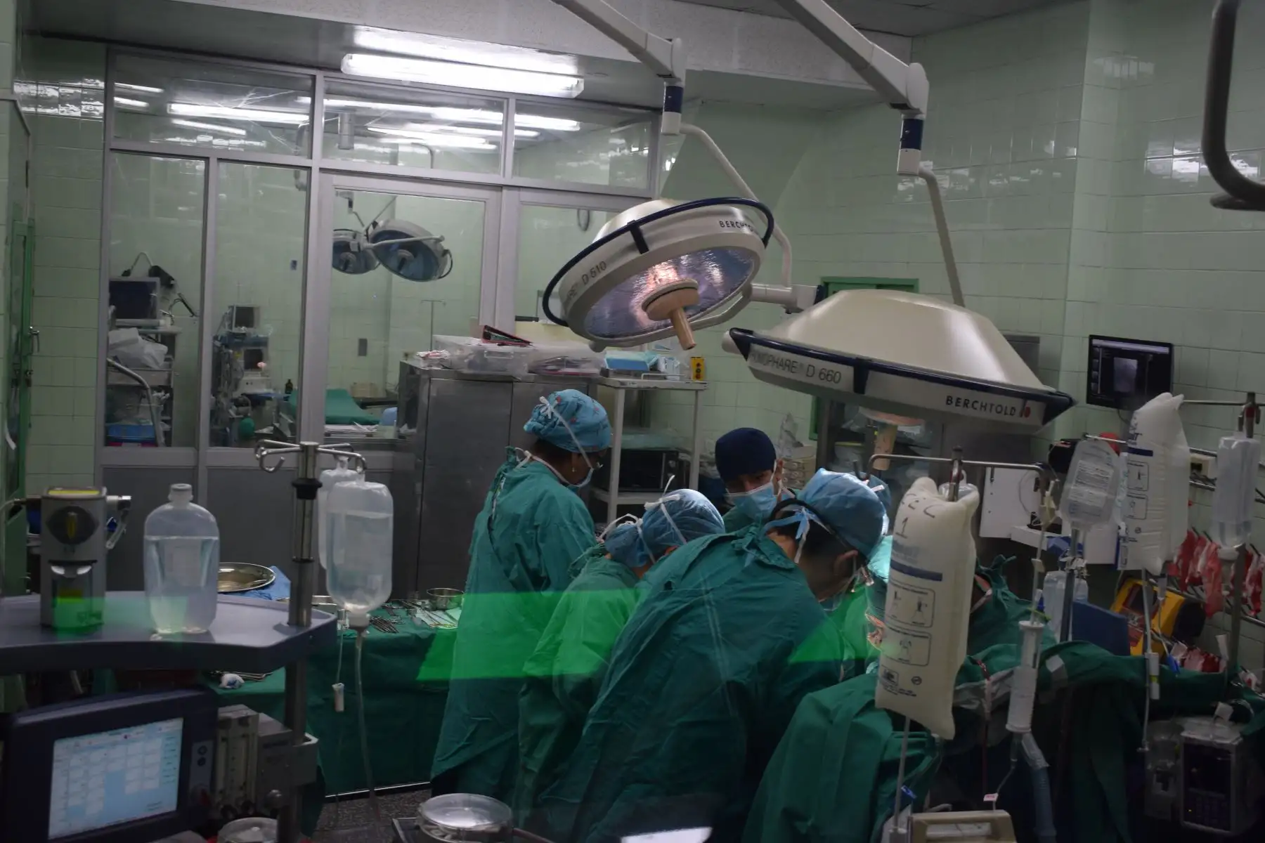 EsSalud puede realizar intervenciones para tratar lesiones vasculares del cerebro, entre ellas el mortal aneurisma. Foto: EsSalud