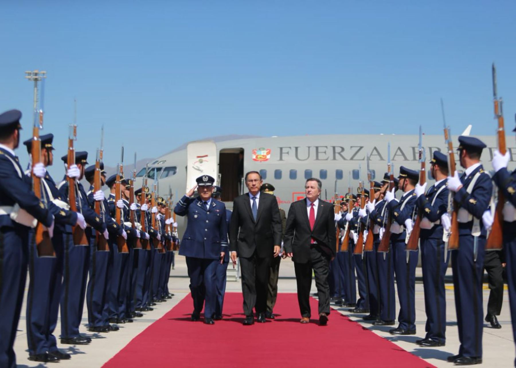 Presidente Martín Vizcarra llegó a Chile para II Gabinete Binacional.