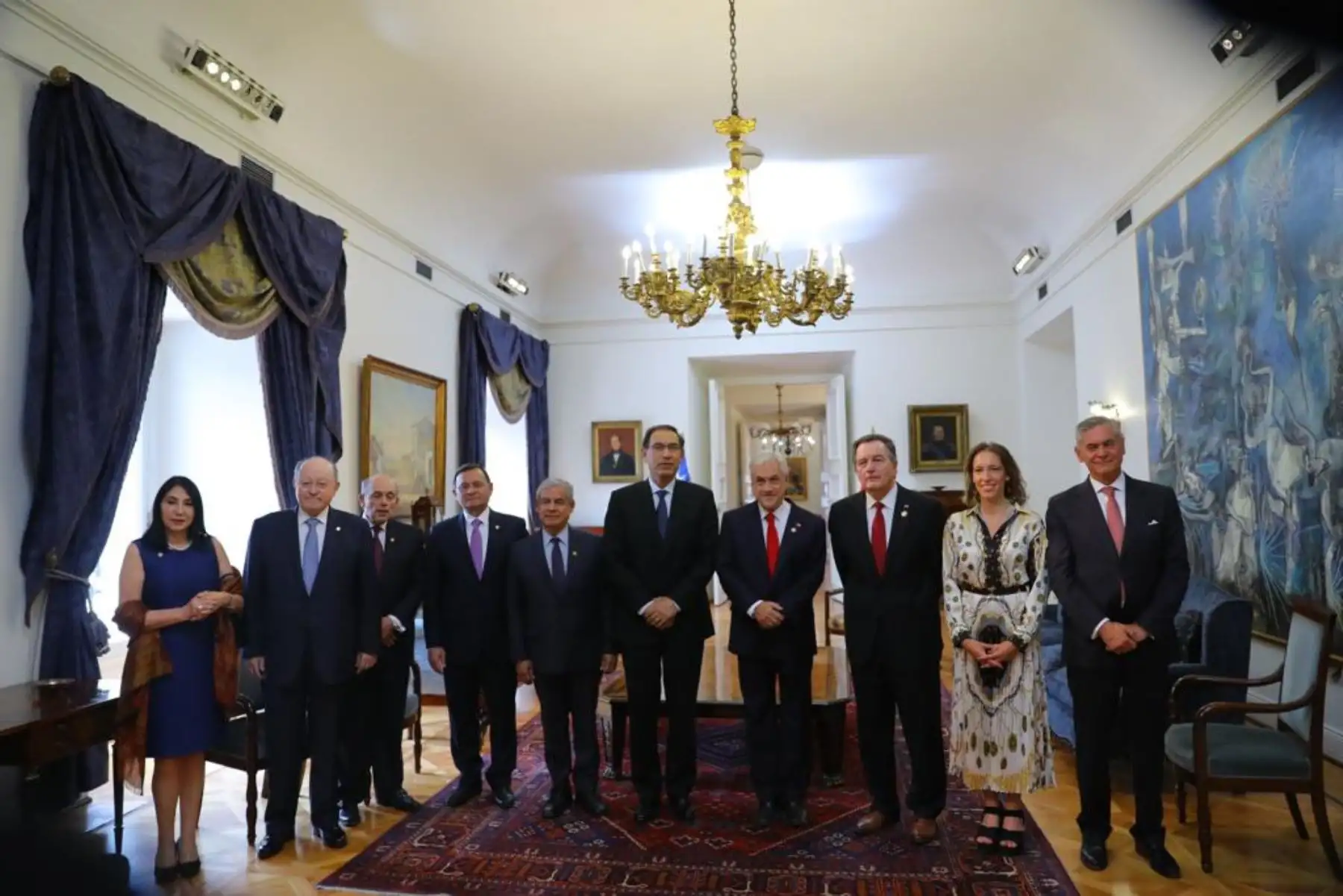 Jefe del Estado, Martín Vizcarra, llegó al Palacio de La Moneda, donde fue recibido por su par chileno, Sebastián Piñera. Foto: ANDINA/Prensa Presidencia