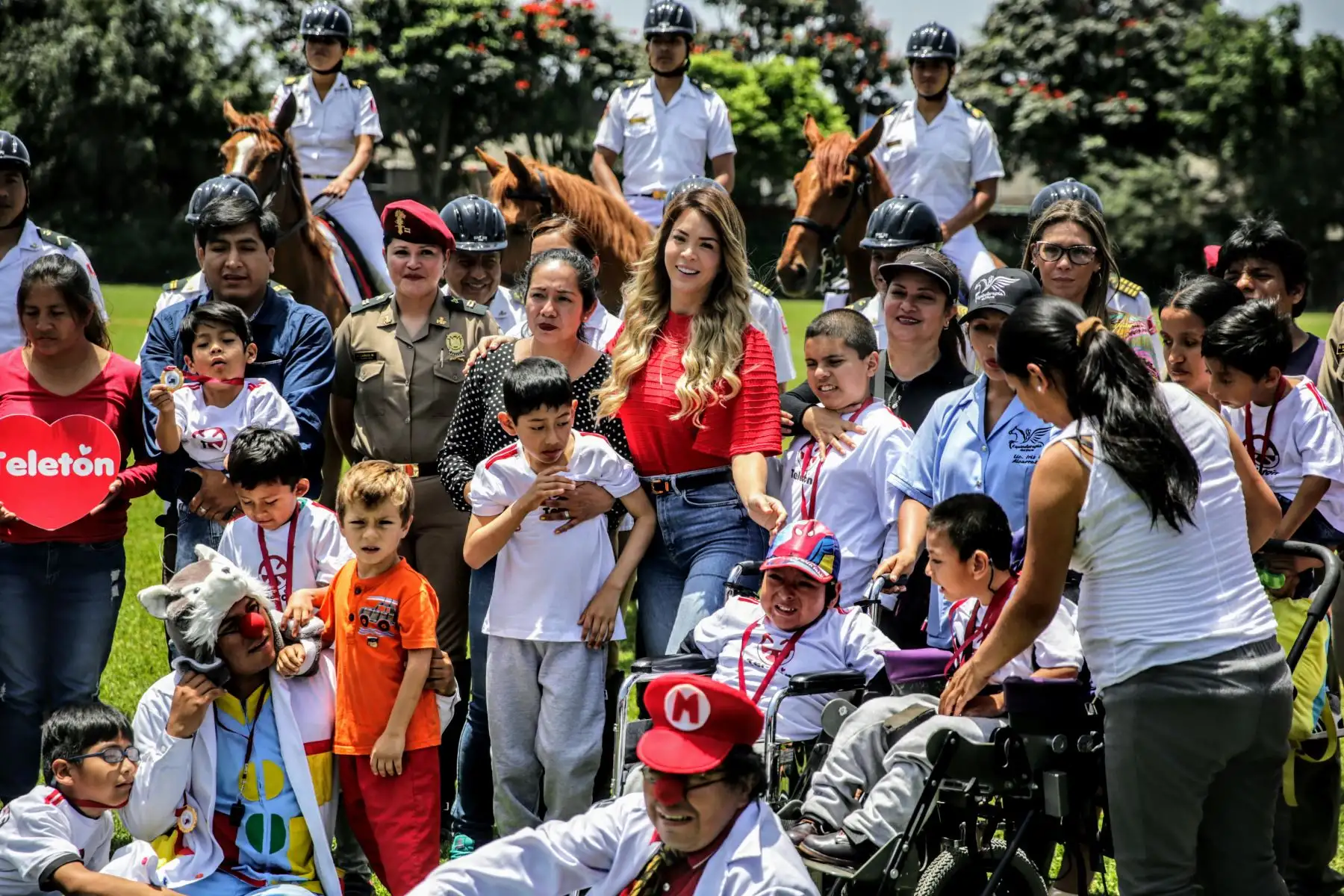 Clausura del programa de Equinoterapia para niños con discapacidad, promovido por la Policía Montada y la Teletón. Foto: ANDINA/Luis Iparraguirre