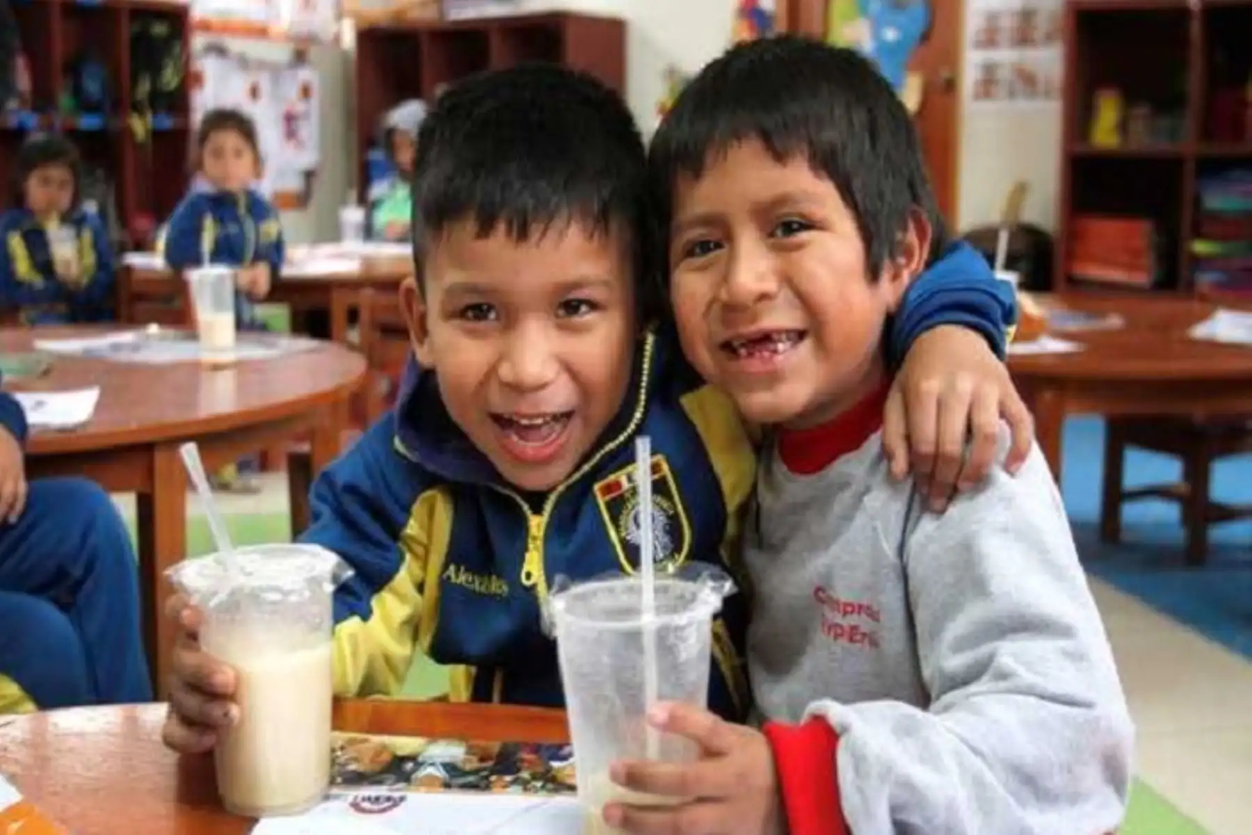 Los 116 Comités de Compras distribuidos a nivel nacional, iniciarán el proceso de selección de los proveedores que brindarán el servicio alimentario a 3 832,412 usuarios de Qali Warma, durante el próximo año escolar, para lo cual deberán convocar los respectivos procesos de selección.