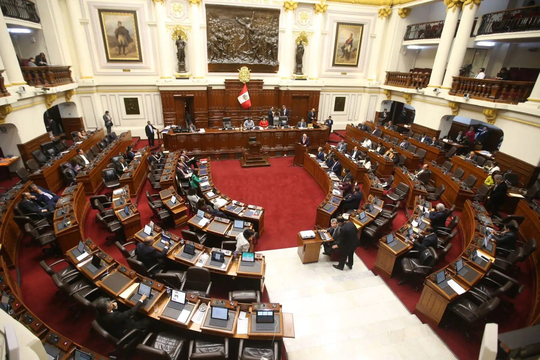 Ernesto Blume, presidente del tribunal Constitucional sustenta presupuesto para el año 2019, en pleno del congreso de la República Foto: ANDINA/Vidal Tarqui