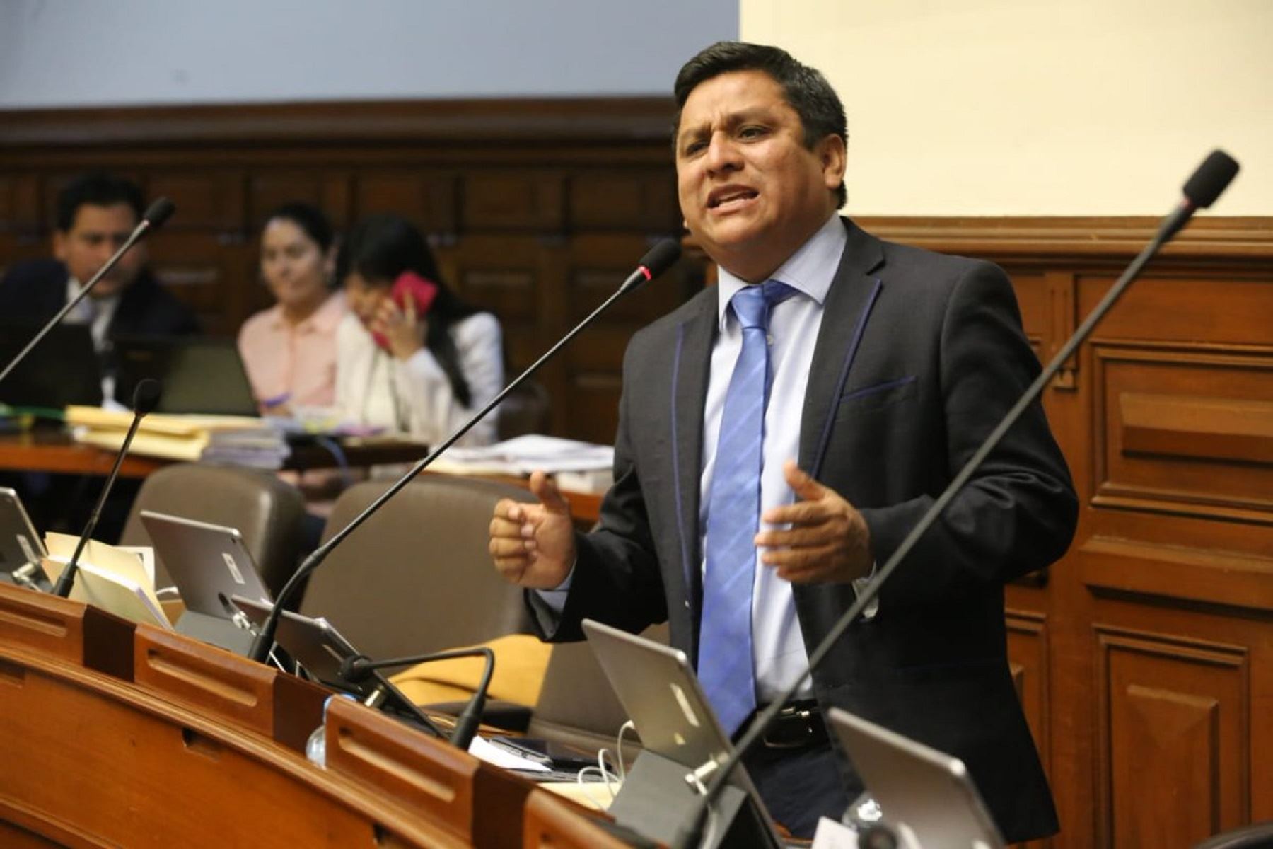 Congresistas de APP, César Vásquez.