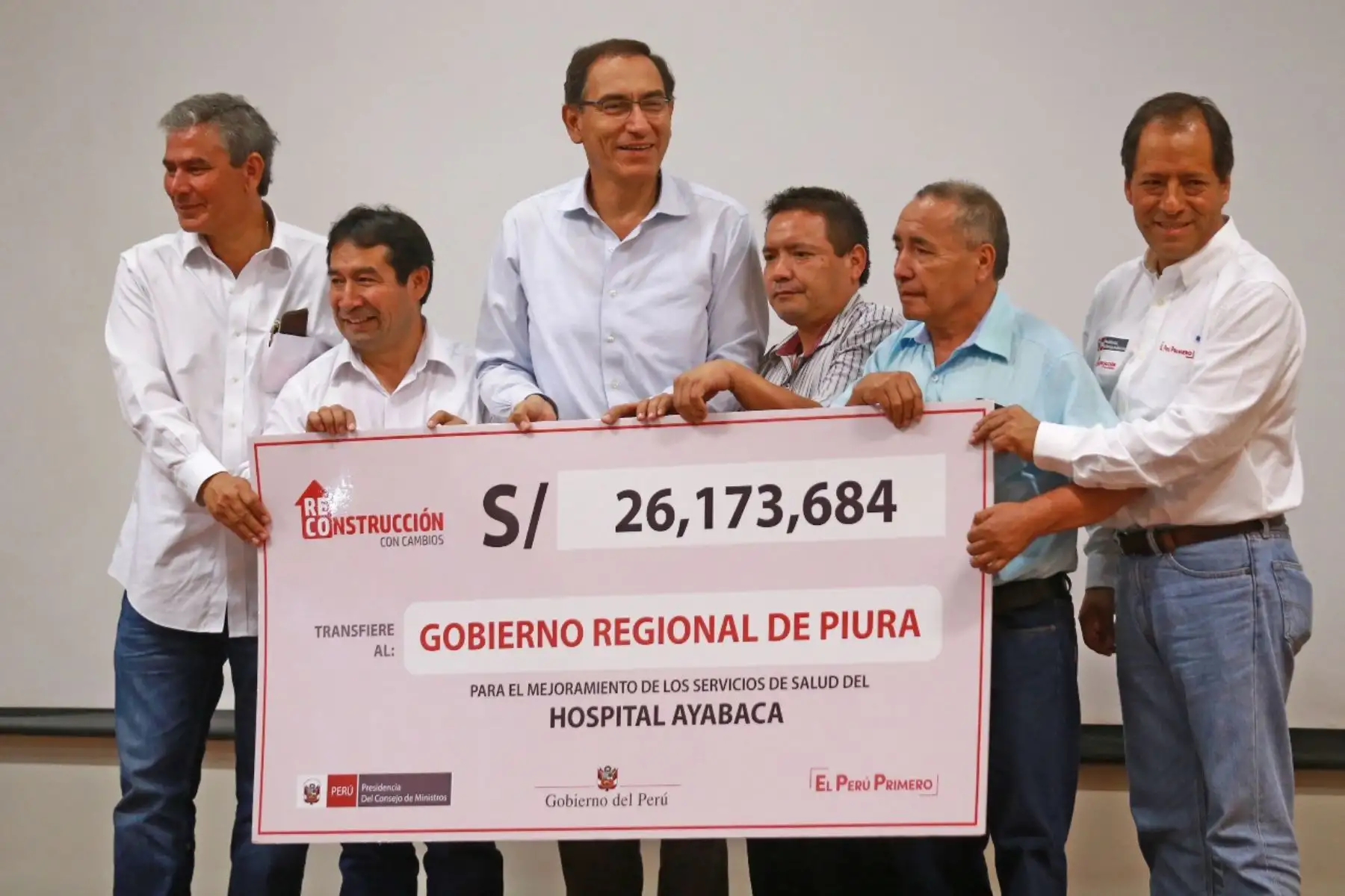 Presidente Vizcarra entrega recursos al Gobierno Regional de Piura para el mejoramiento de los servicios de salud de los hospitales de Huancabamba, Ayabaca y Huarmaca. Foto: ANDINA/Prensa Presidencia