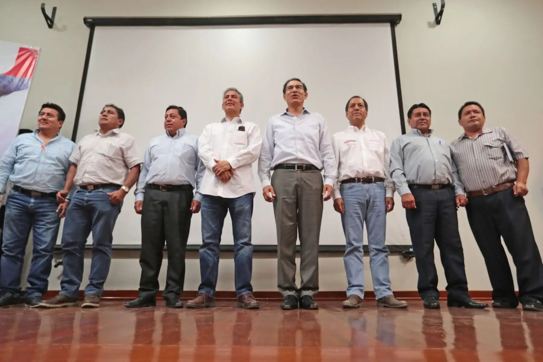 Presidente Vizcarra entrega recursos al Gobierno Regional de Piura para el mejoramiento de los servicios de salud de los hospitales de Huancabamba, Ayabaca y Huarmaca. Foto: ANDINA/Prensa Presidencia