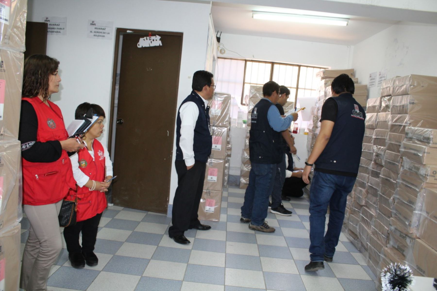 ODPE de Huaraz usará el material para la instalación de las 577 mesas de sufragio en 40 locales de votación en las provincias de Huaraz y Carhuaz. Foto: Gonzalo Horna.