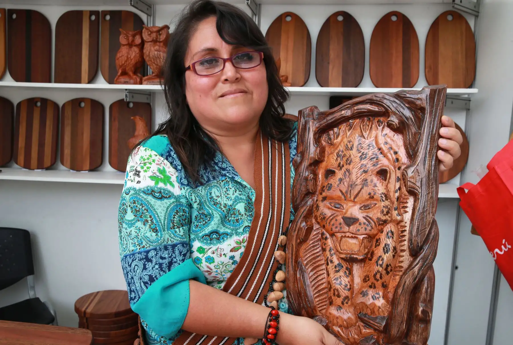 Feria Arte Nativa 2018 muestra variada oferta artesanal de productos que incluyen piezas de cerámica, textil, bisutería, trabajos en madera, fibra vegetal y pintura. Foto: ANDINA/Norman Córdova