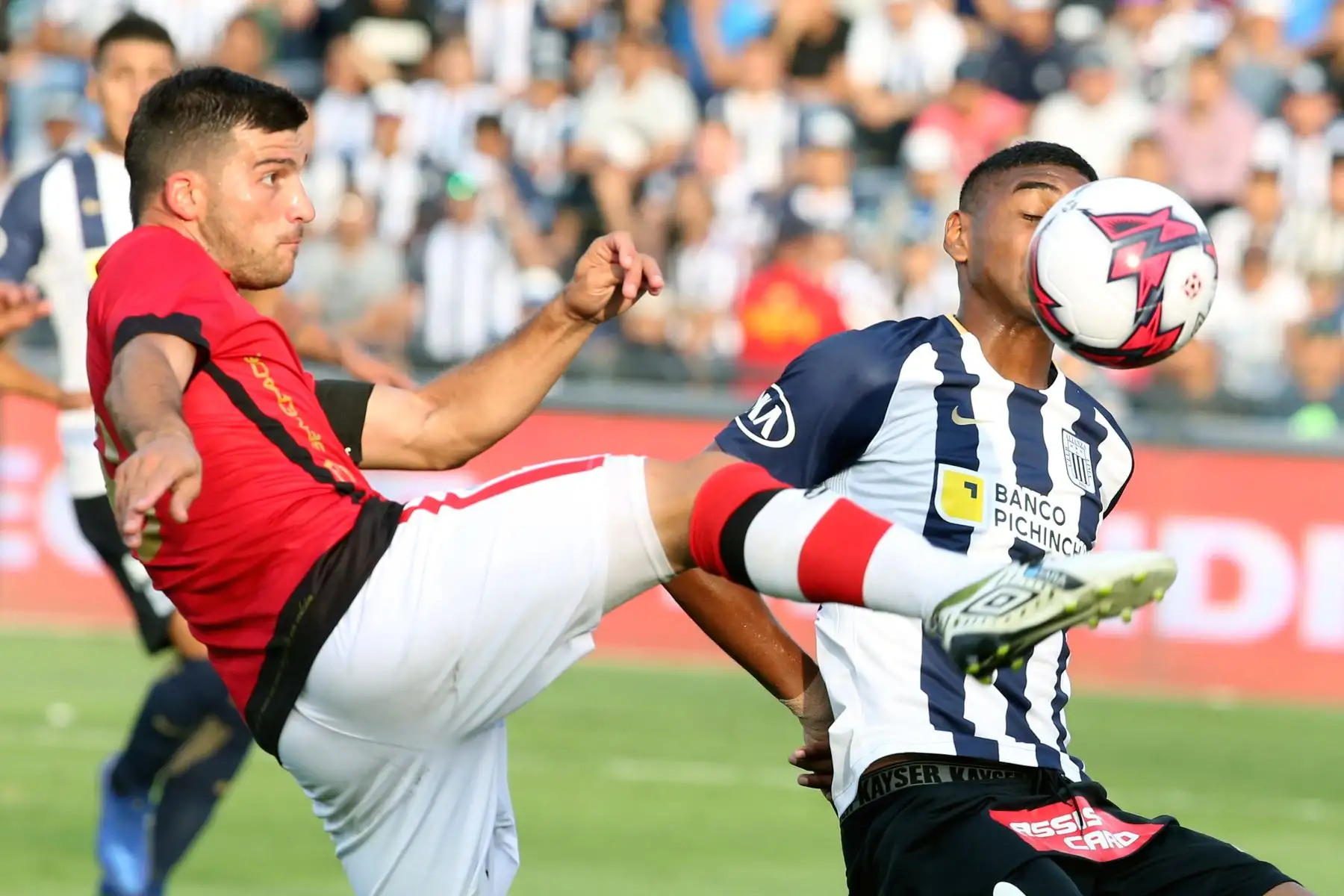 Alianza Lima y Melgar igualaron y definirán pase a la final el jueves en Arequipa. Foto: ANDINA/Vidal Tarqui
