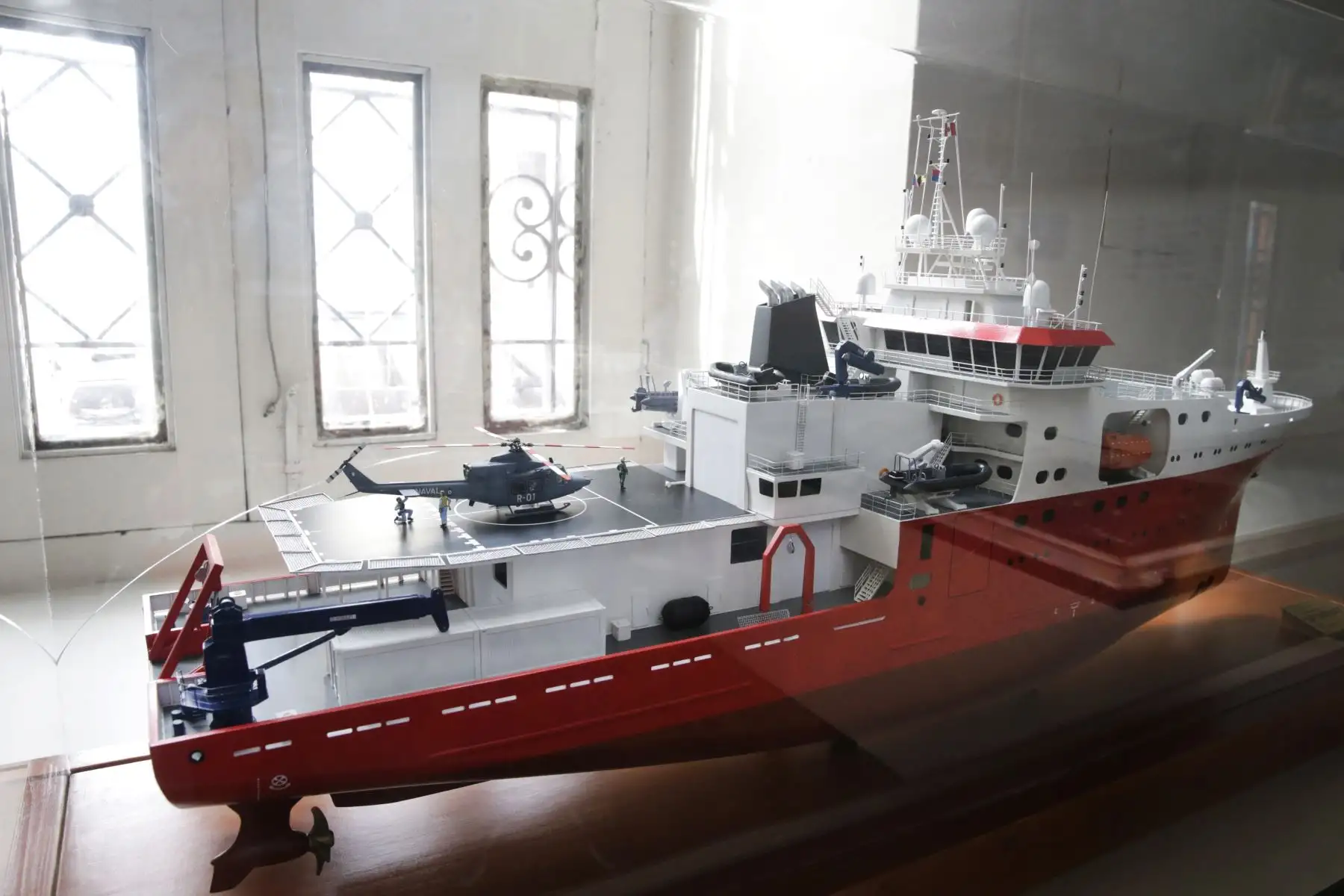 Museo Naval. Maqueta del BAP CARRASCO buque hidrografico que se incorporó este año a la Armada. Tiene un rompehielos. Su misión es ir a la Antártida. Foto: ANDINA/Melina Mejía Museo Naval. Maqueta del BAP CARRASCO buque hidrografico que se incorporó este año a la Armada. Tiene un rompehielos. Su misión es ir a la Antártida. Foto: ANDINA/Melina Mejía