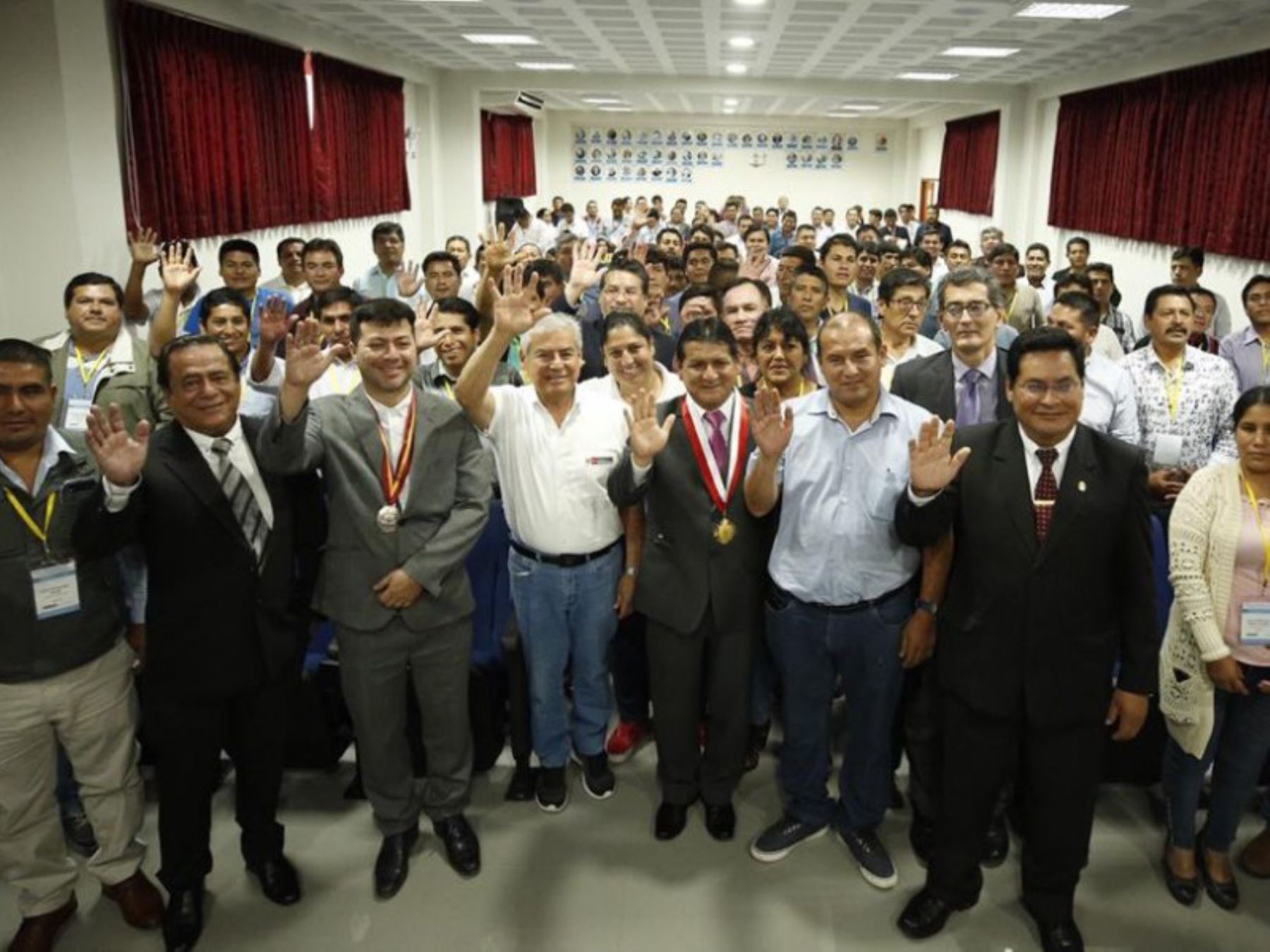Jefe del Gabinete inauguró taller de capacitación para los alcaldes electos de Huánuco.