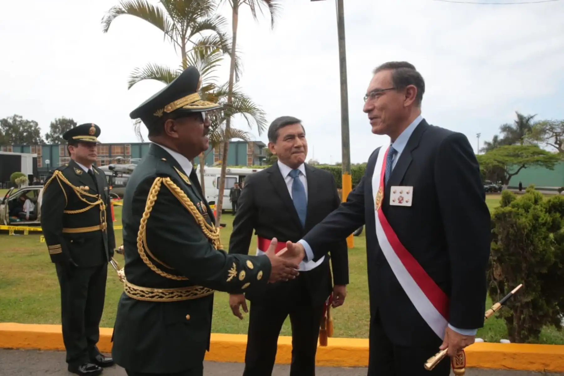 Presidente de la República, Martín Vizcarra, asiste a la ceremonia por el XXX Aniversario de la Policía Nacional del Perú, para reafirmar el rol fundamental que cumplen en nuestra sociedad y agradecer por su labor de entrega y disciplina.Foto: ANDINA/Prensa Presidencia