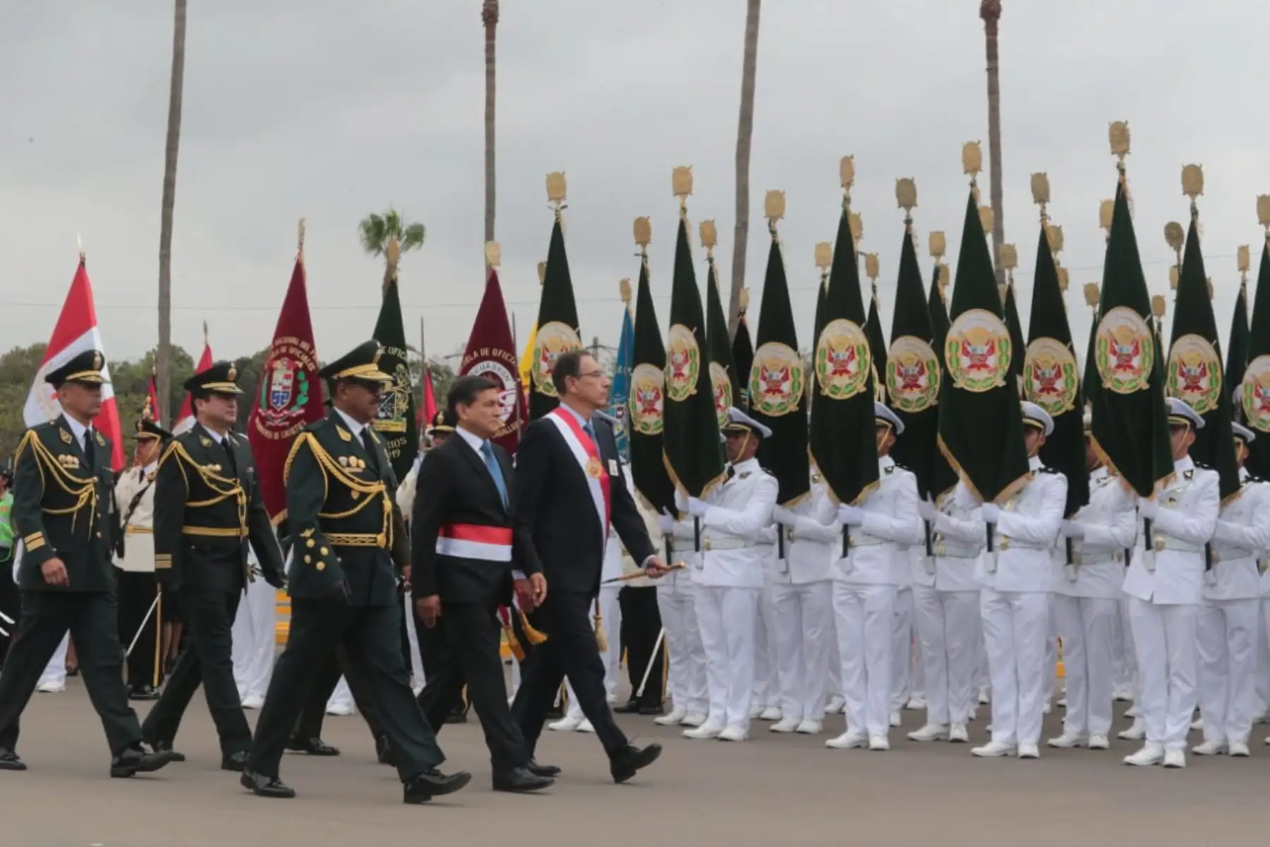 Presidente de la República, Martín Vizcarra, asiste a la ceremonia por el XXX Aniversario de la Policía Nacional del Perú, para reafirmar el rol fundamental que cumplen en nuestra sociedad y agradecer por su labor de entrega y disciplina.Foto: ANDINA/Prensa Presidencia
