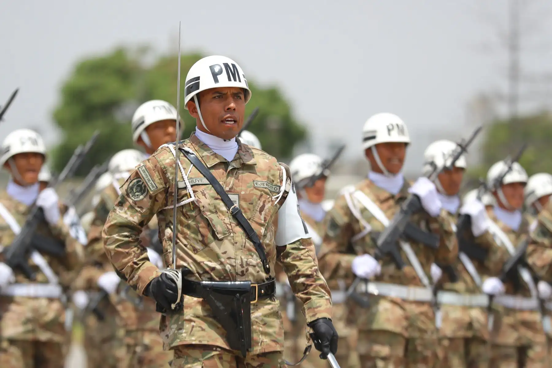 El presidente de la República, Martín Vizcarra, participa en la ceremonia central por el día del Ejército del Perú y el 194° aniversario de la batalla de Ayacucho.Foto: ANDINA/Andrés Valle/Prensa Presidencia