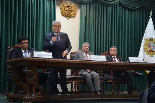 Seminario “El referéndum y la reforma constitucional en debate”, realizado en la Universidad Nacional Mayor de San Marcos Foto: Difusión
